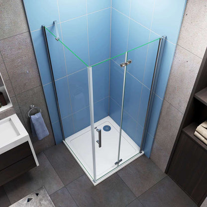 Čtvercový sprchový kout AICA s posuvnými dveřmi a boční stěnou z 6mm bezpečnostního NANO skla. Rozměry 70-90 cm, výška 195 cm. Moderní design s chromovanými profily, nerezovým madlem a stabilní vzpěrou. Ideální řešení pro moderní koupelny