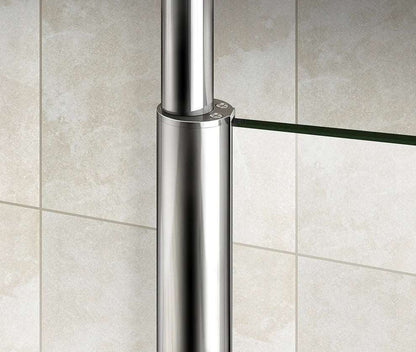 Walk-in sprchová zástěna s nastavitelnou šířkou 70–140 cm | 8mm NANO sklo s matným privacy pásem, Anti-Explosion fólie, stropní chromová tyč a korozivzdorný hliník pro bezpečný a moderní sprchový kout.