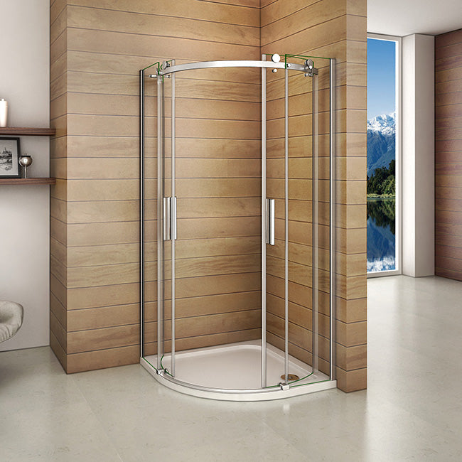 AICA čtvrtkruhový sprchový kout 90x90 s posuvnými dveřmi - kvalitní 6mm NANO čiré sklo s EasyClean povrchem, elegantní chromová úprava, výška 195cm. Profesionální sprchový box s hladkým posuvným mechanismem, vhodný do rohu koupelny. Odolný proti vodnímu kameni, snadná údržba a moderní design.