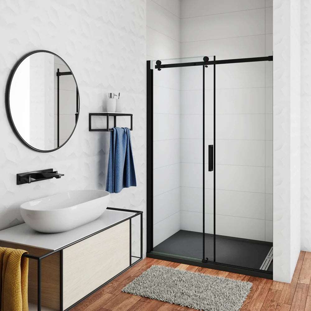 Černé posuvné sprchové dveře SKB-2E-20-8 z 8mm NANO skla - moderní sprchový kout v elegantní černé barvě. Rozměry 100cm, 120cm nebo 140cm šířka × 200cm výška s možností nastavení o ±4cm. Univerzální montáž L/P, hliníkový korozivzdorný profil, bezpečnostní tepelně tvrzené sklo s nano ochranou proti vodnímu kameni. Posuvný systém a madlo ze slitiny zinku. Ideální řešení pro malé i velké koupelny. Snadná údržba, moderní design a vysoká kvalita materiálů