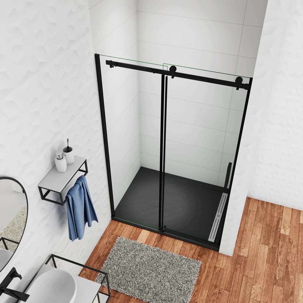 Černé posuvné sprchové dveře SKB-2E-20-8 z 8mm NANO skla - moderní sprchový kout v elegantní černé barvě. Rozměry 100cm, 120cm nebo 140cm šířka × 200cm výška s možností nastavení o ±4cm. Univerzální montáž L/P, hliníkový korozivzdorný profil, bezpečnostní tepelně tvrzené sklo s nano ochranou proti vodnímu kameni. Posuvný systém a madlo ze slitiny zinku. Ideální řešení pro malé i velké koupelny. Snadná údržba, moderní design a vysoká kvalita materiálů