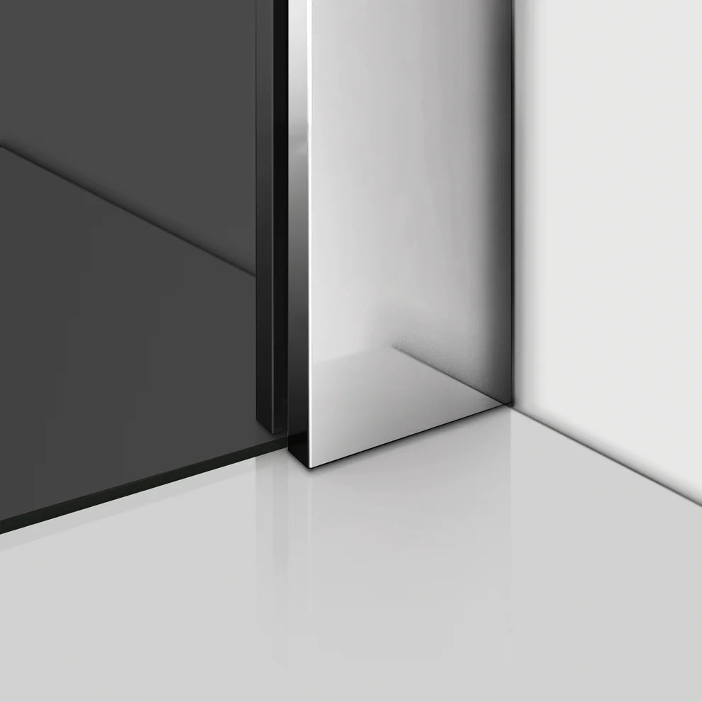 AICA Sprchový kout – Walk-In sprchová zástěna 80-140cm s 8mm černým kouřovým sklem a Anti-Explosion fólií. Chromová vzpěra, leštěný hliníkový profil, výška 200cm. Moderní design, nastavitelná šířka, bezpečnostní NANO sklo EasyClean. Vhodné do malých i velkých koupelen. Dodáváno s těsněním a montážními prvky.